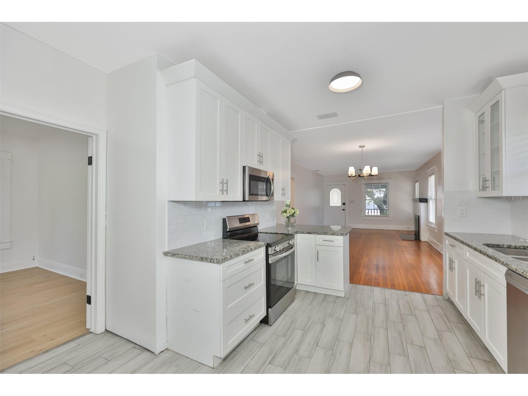902 W Columbus Drive Tampa FL 33602 TB8507442 image10