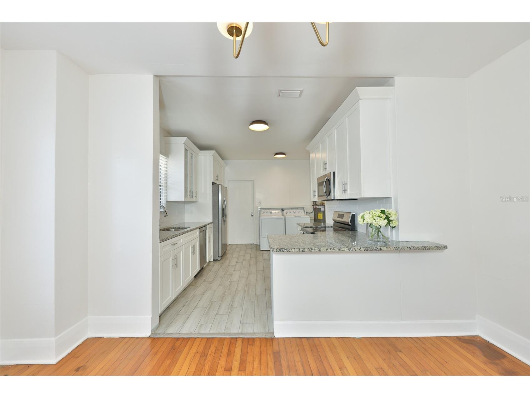 902 W Columbus Drive Tampa FL 33602 TB8507442 image12