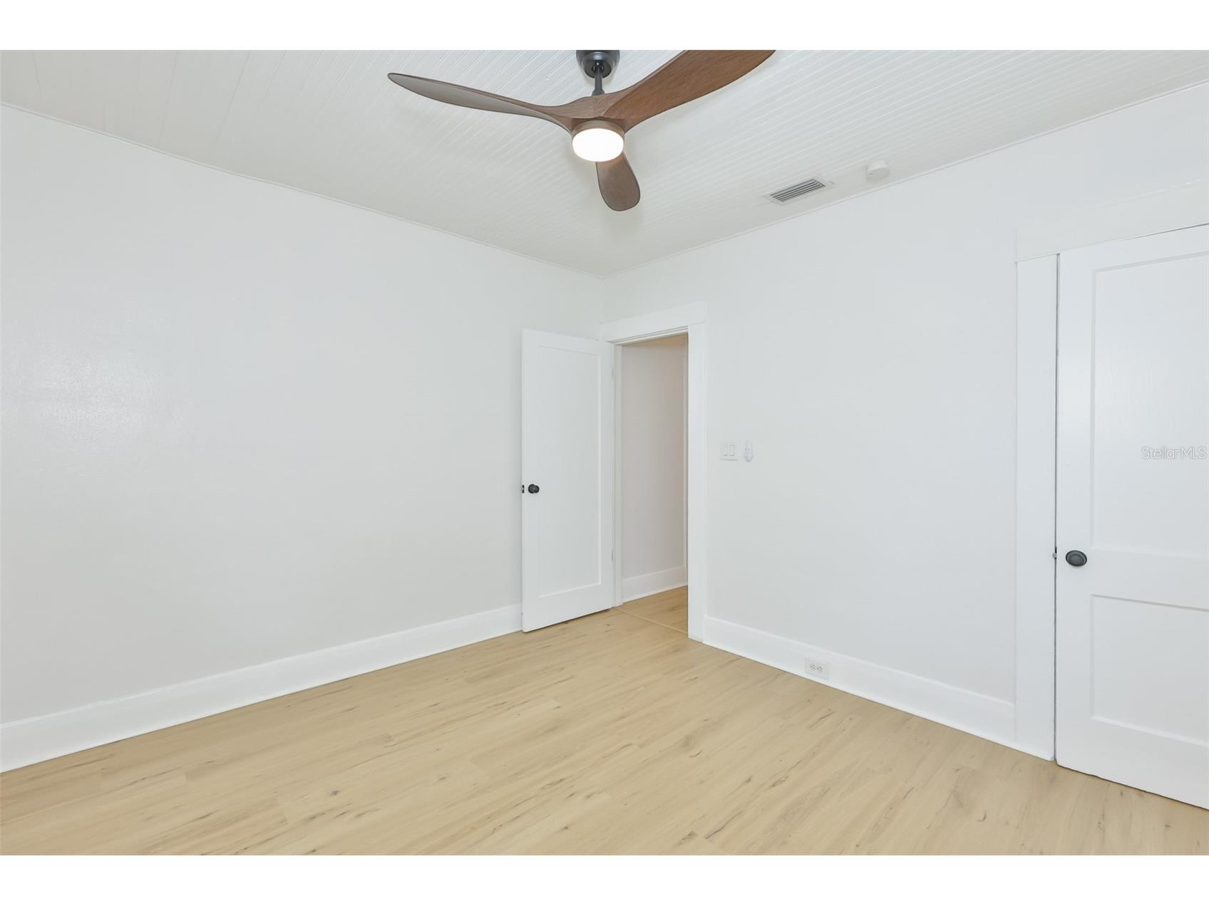 902 W Columbus Drive Tampa FL 33602 TB8507442 image21