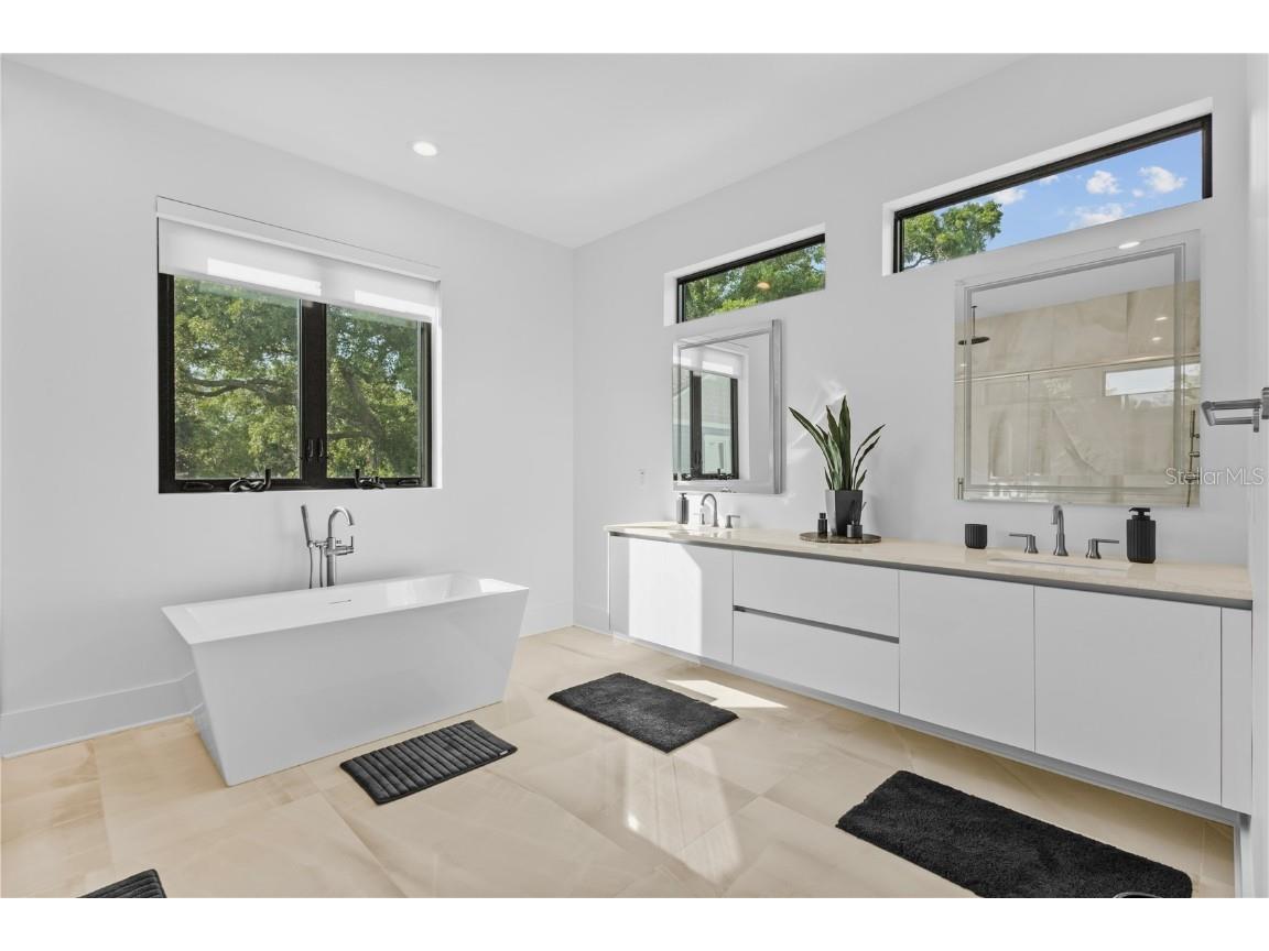 902 W Fribley Street Tampa FL 33603 TB8350193 image4