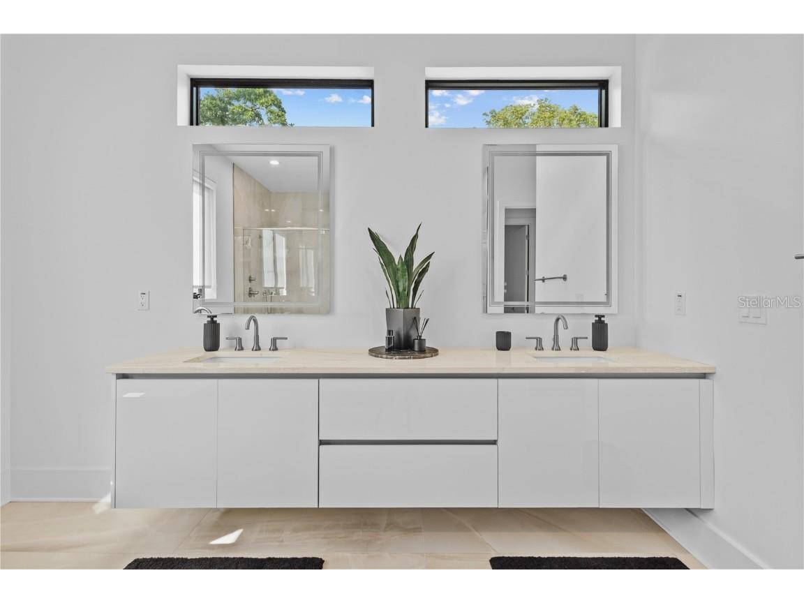 902 W Fribley Street Tampa FL 33603 TB8350193 image5