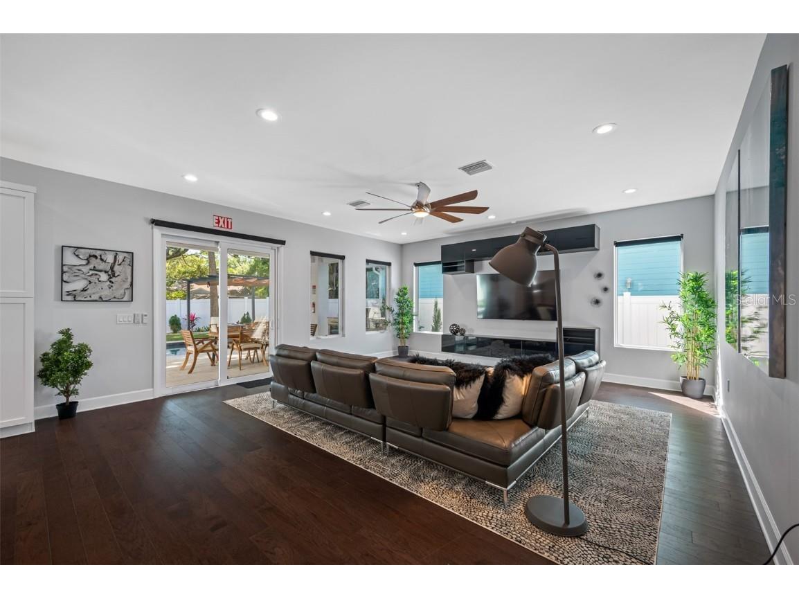 902 W Plymouth Street Tampa FL 33603 TB8449490 image20