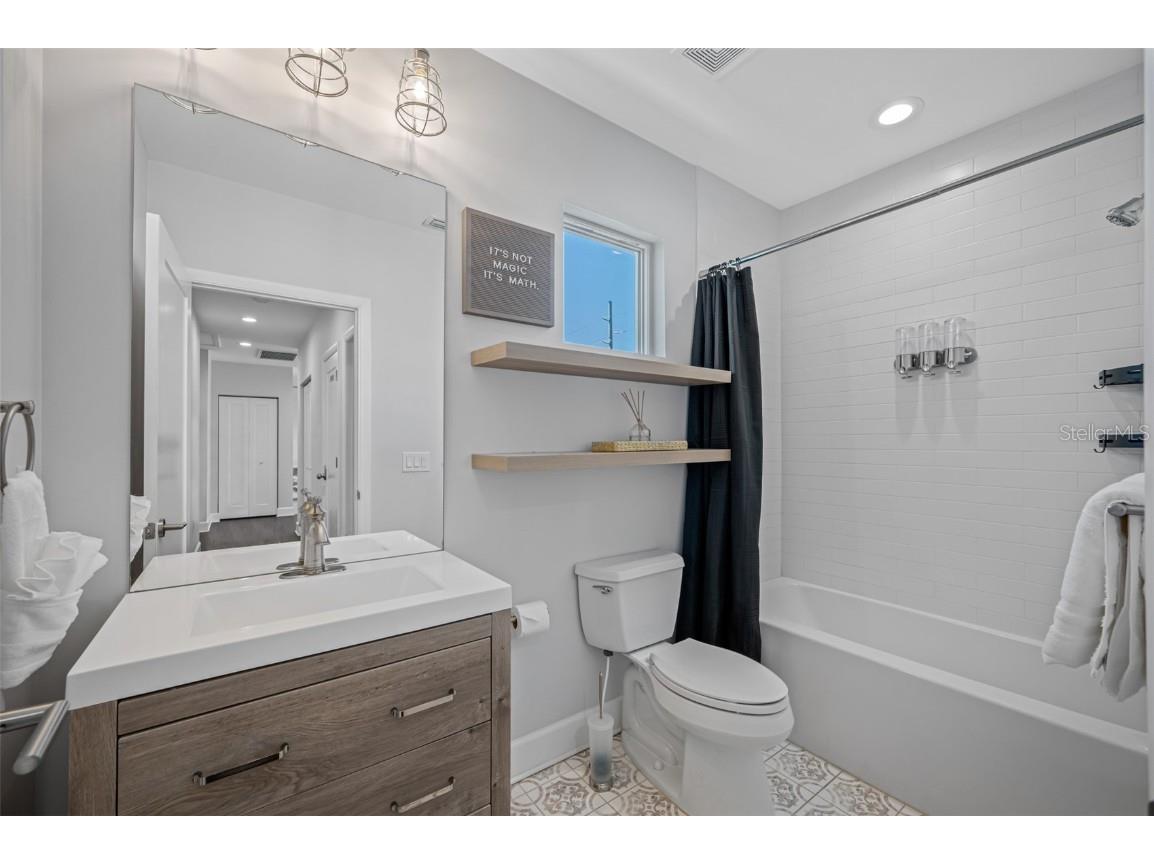 902 W Plymouth Street Tampa FL 33603 TB8449490 image41