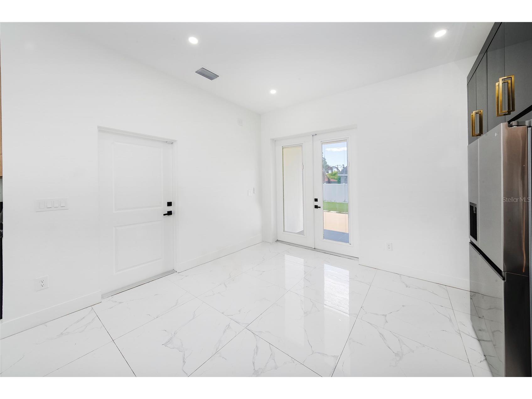 902 W Sligh Avenue Tampa FL 33604 TB8495149 image18