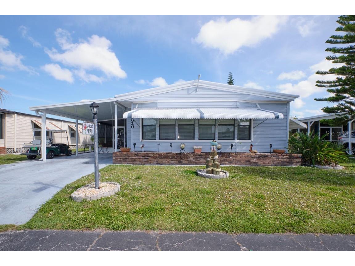 9020 Arbor Drive North Fort Myers FL 33903 A4623984 image1