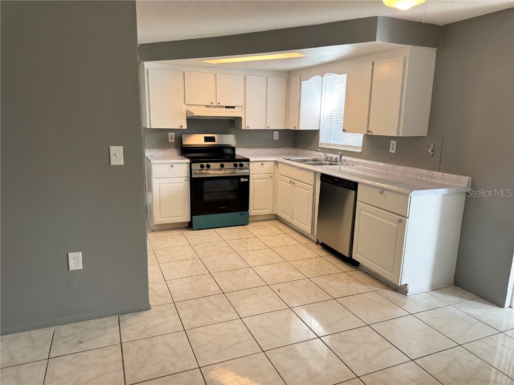 9020 Cochise Lane Port Richey FL 34668 W7881271 image3