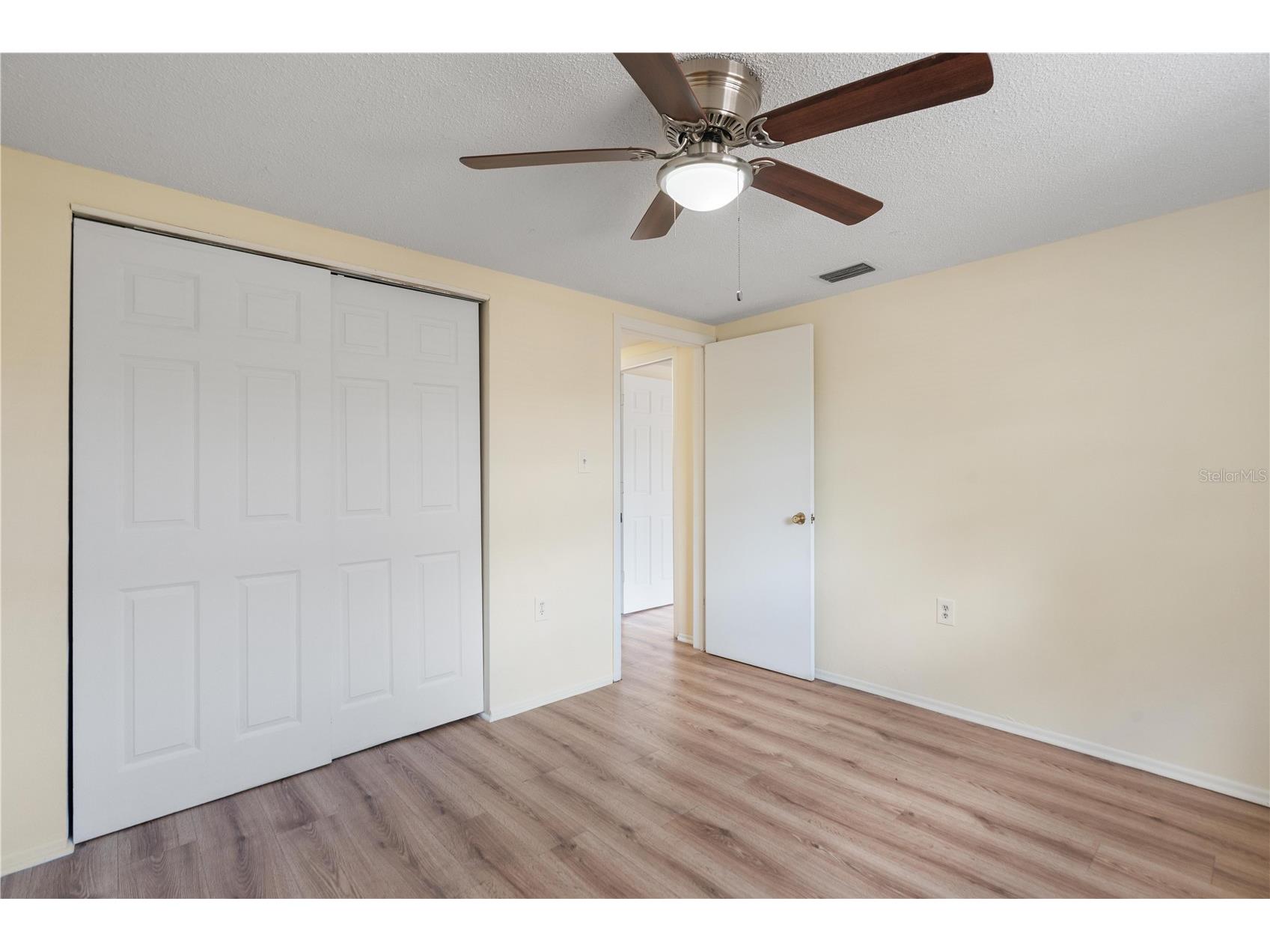 9020 Hunt Club Lane Port Richey FL 34668 W7883846 image17