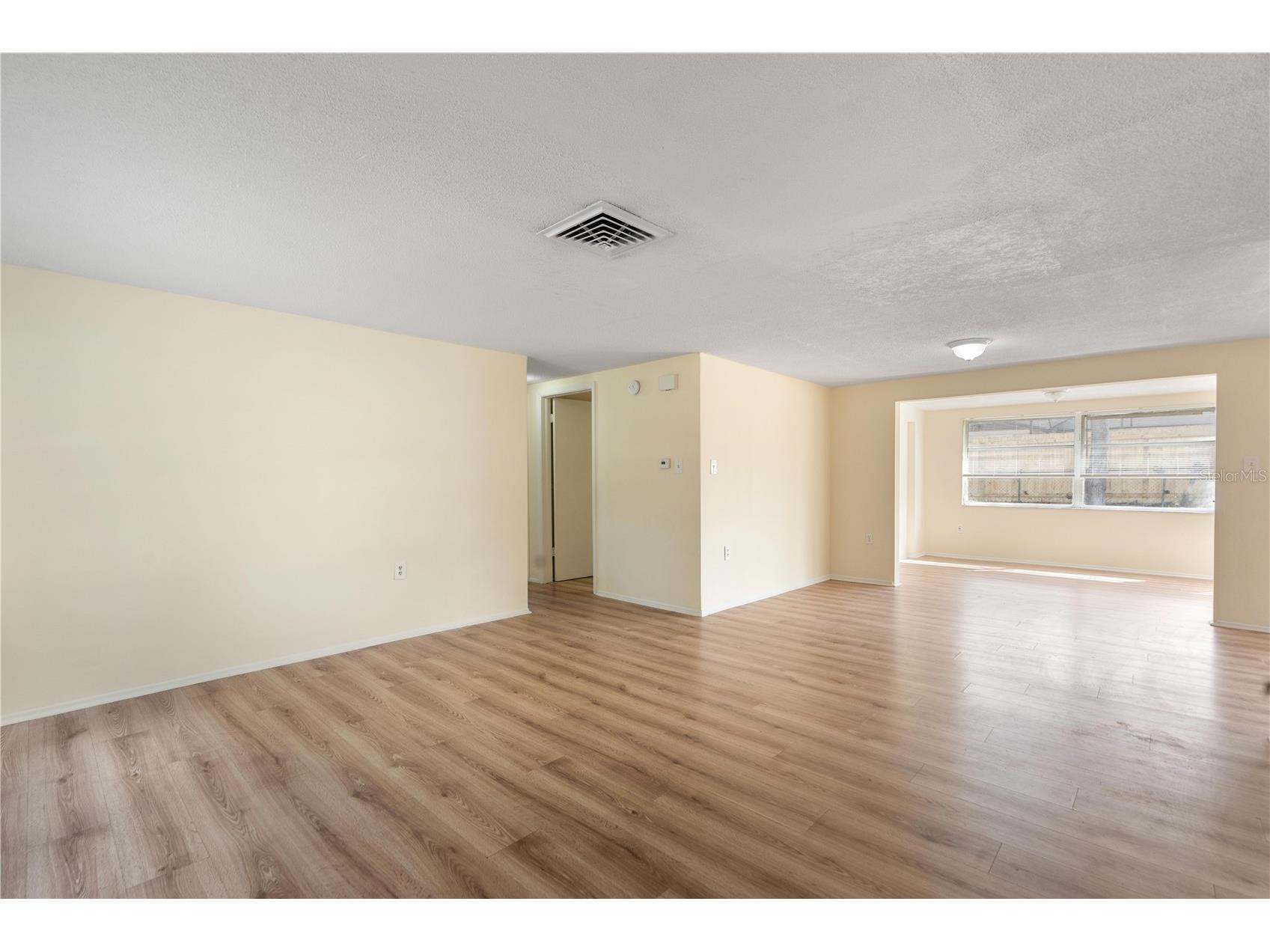 9020 Hunt Club Lane Port Richey FL 34668 W7883846 image5