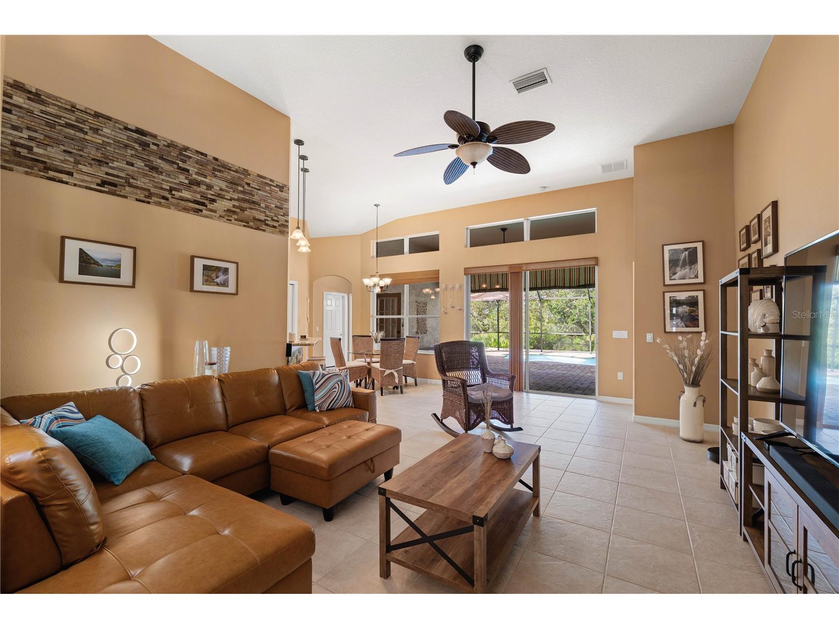 9020 N River Road Tampa FL 33635 TB8436908 image11