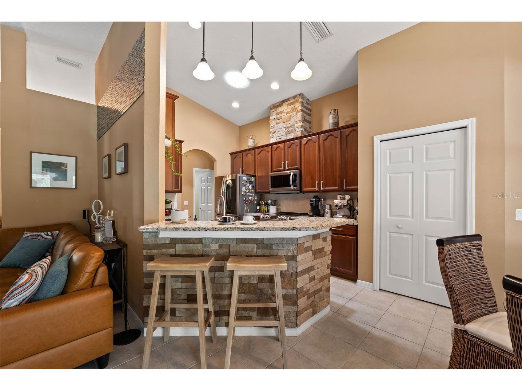 9020 N River Road Tampa FL 33635 TB8436908 image17