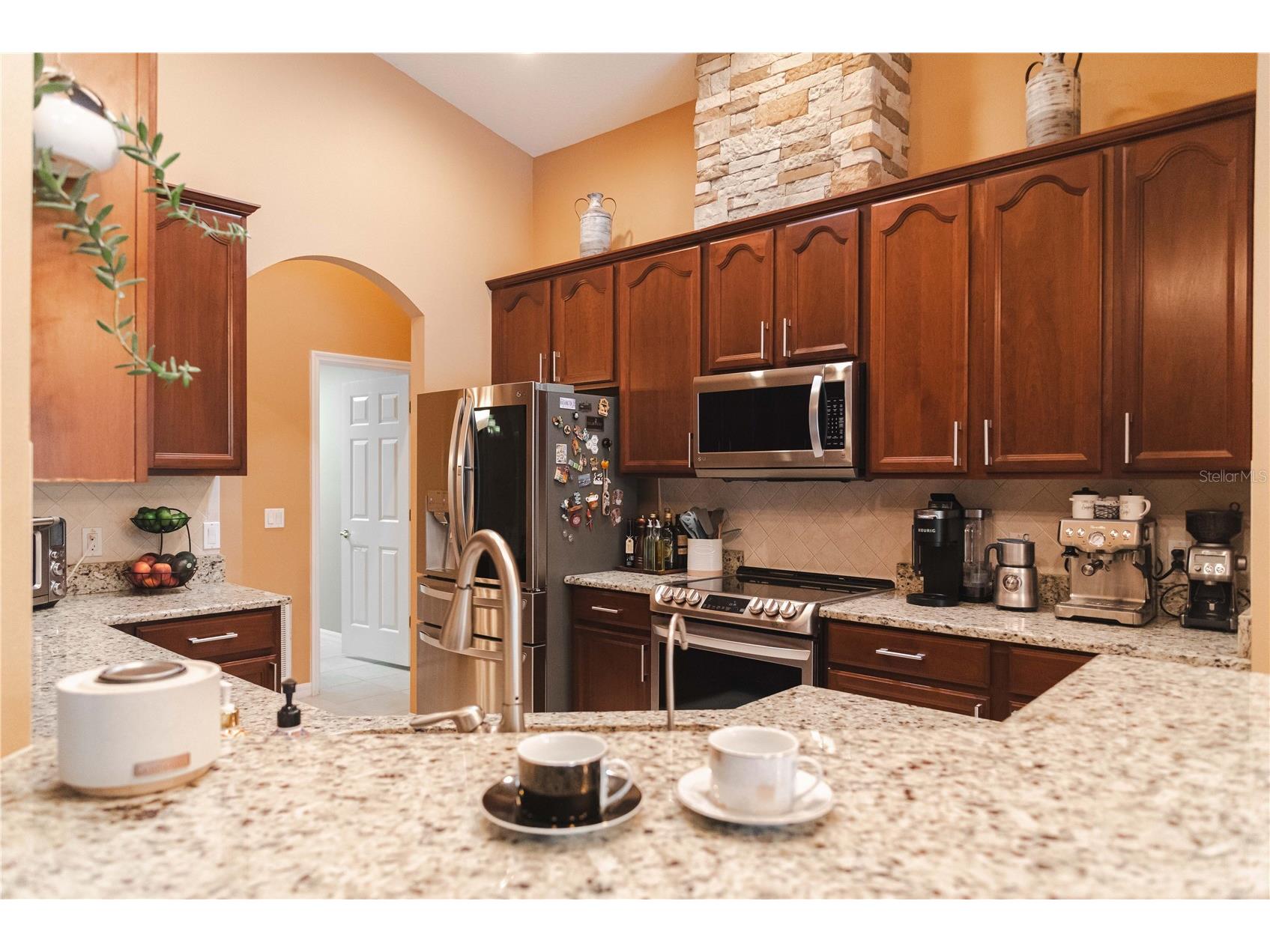 9020 N River Road Tampa FL 33635 TB8436908 image18