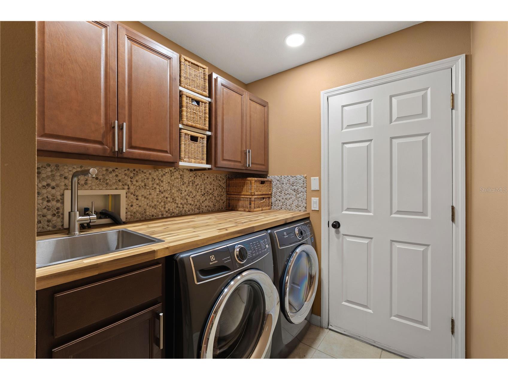 9020 N River Road Tampa FL 33635 TB8436908 image22