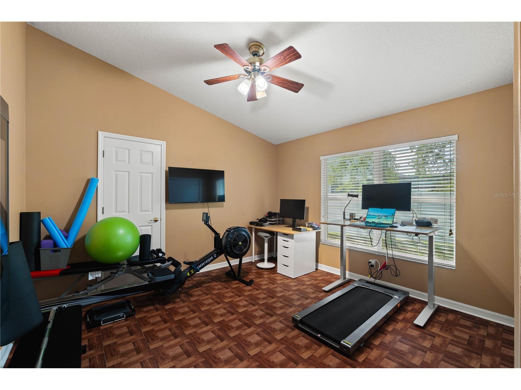 9020 N River Road Tampa FL 33635 TB8436908 image37