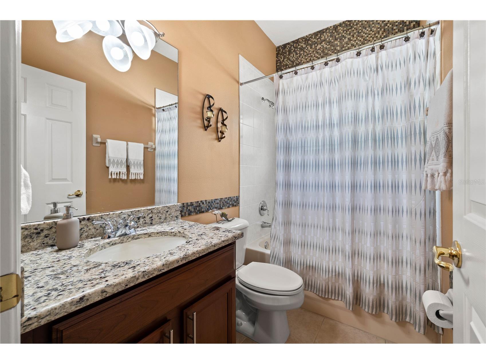 9020 N River Road Tampa FL 33635 TB8436908 image39