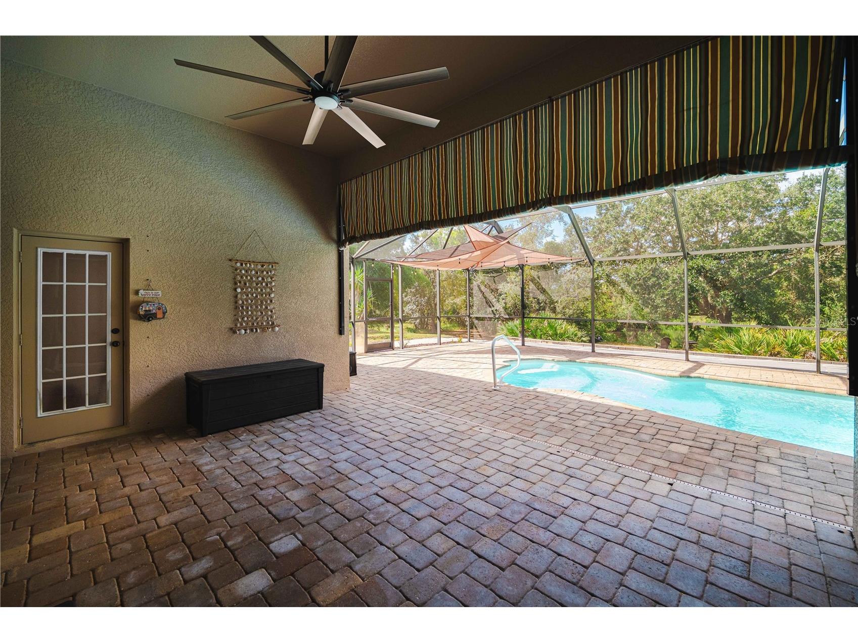 9020 N River Road Tampa FL 33635 TB8436908 image42