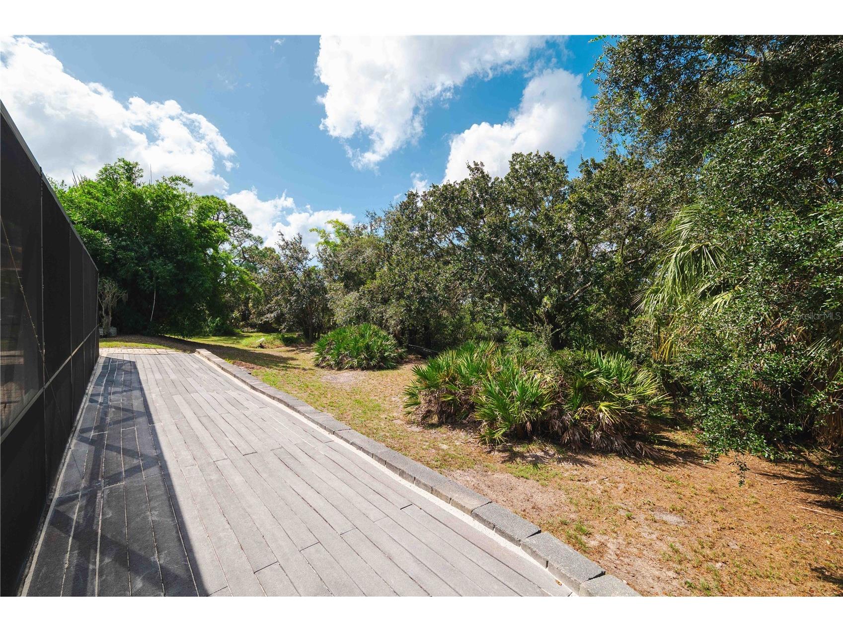 9020 N River Road Tampa FL 33635 TB8436908 image50