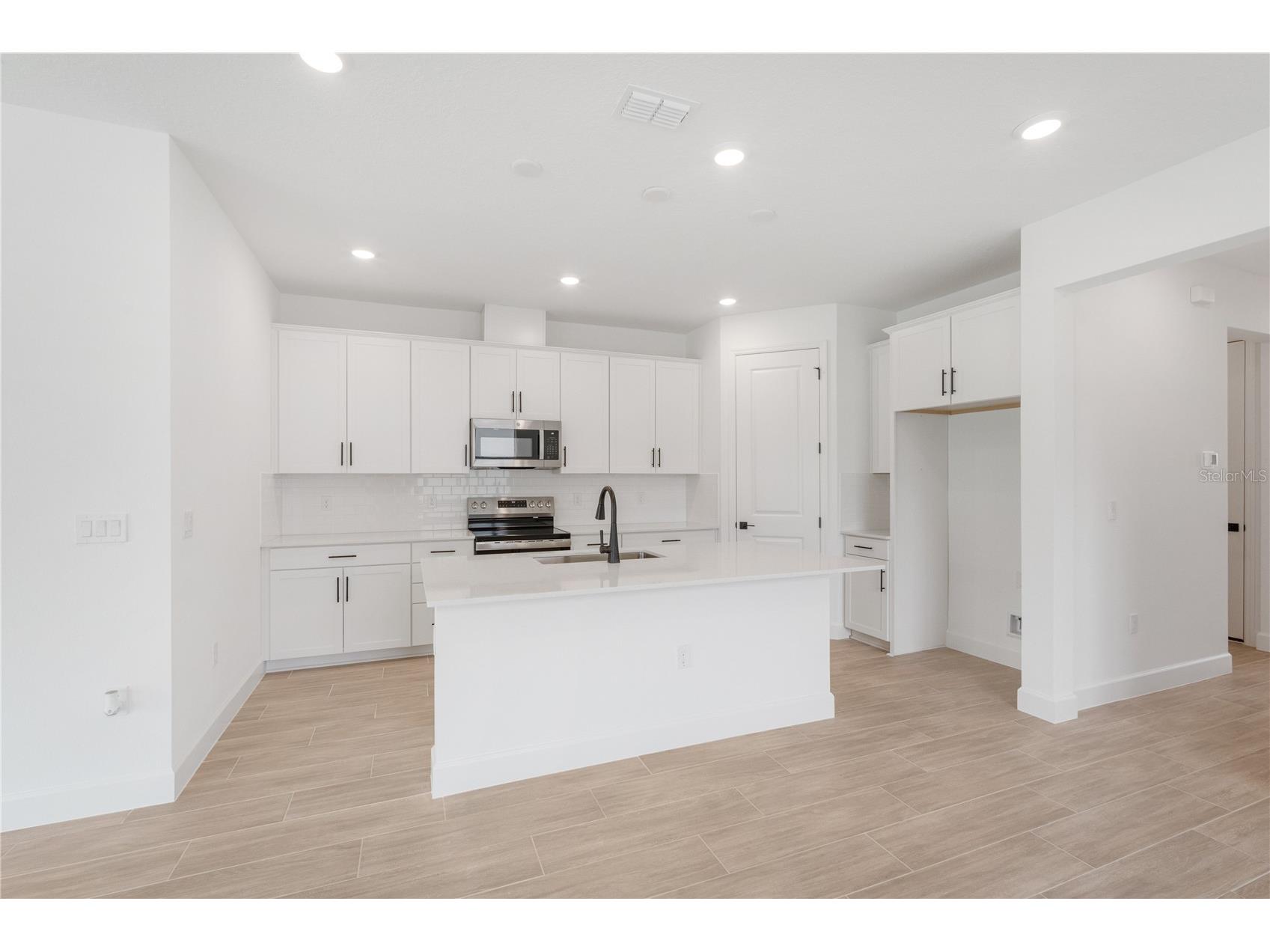 9021 Players Drive Weeki Wachee FL 34613 S5127463 image12