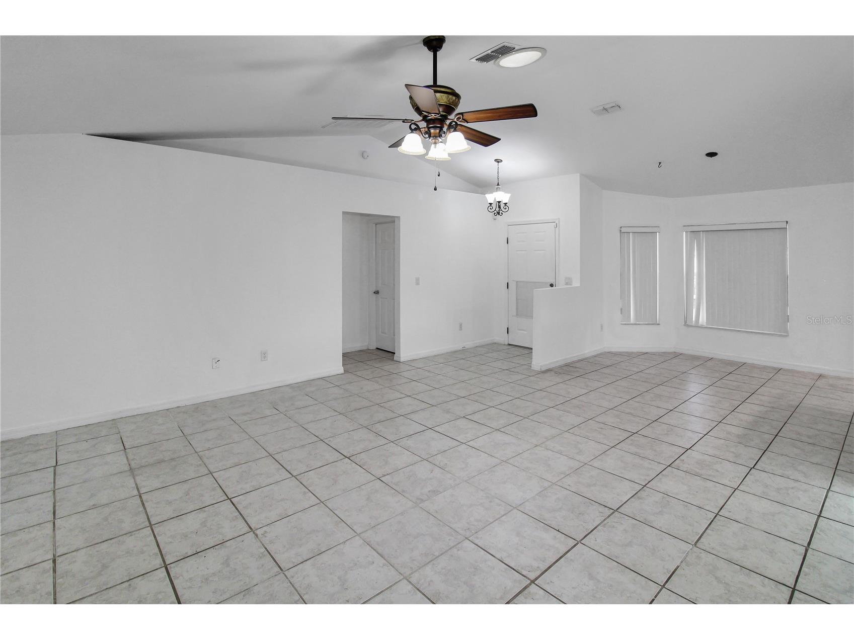 9021 SE 155th Place Summerfield FL 34491 W7881733 image5