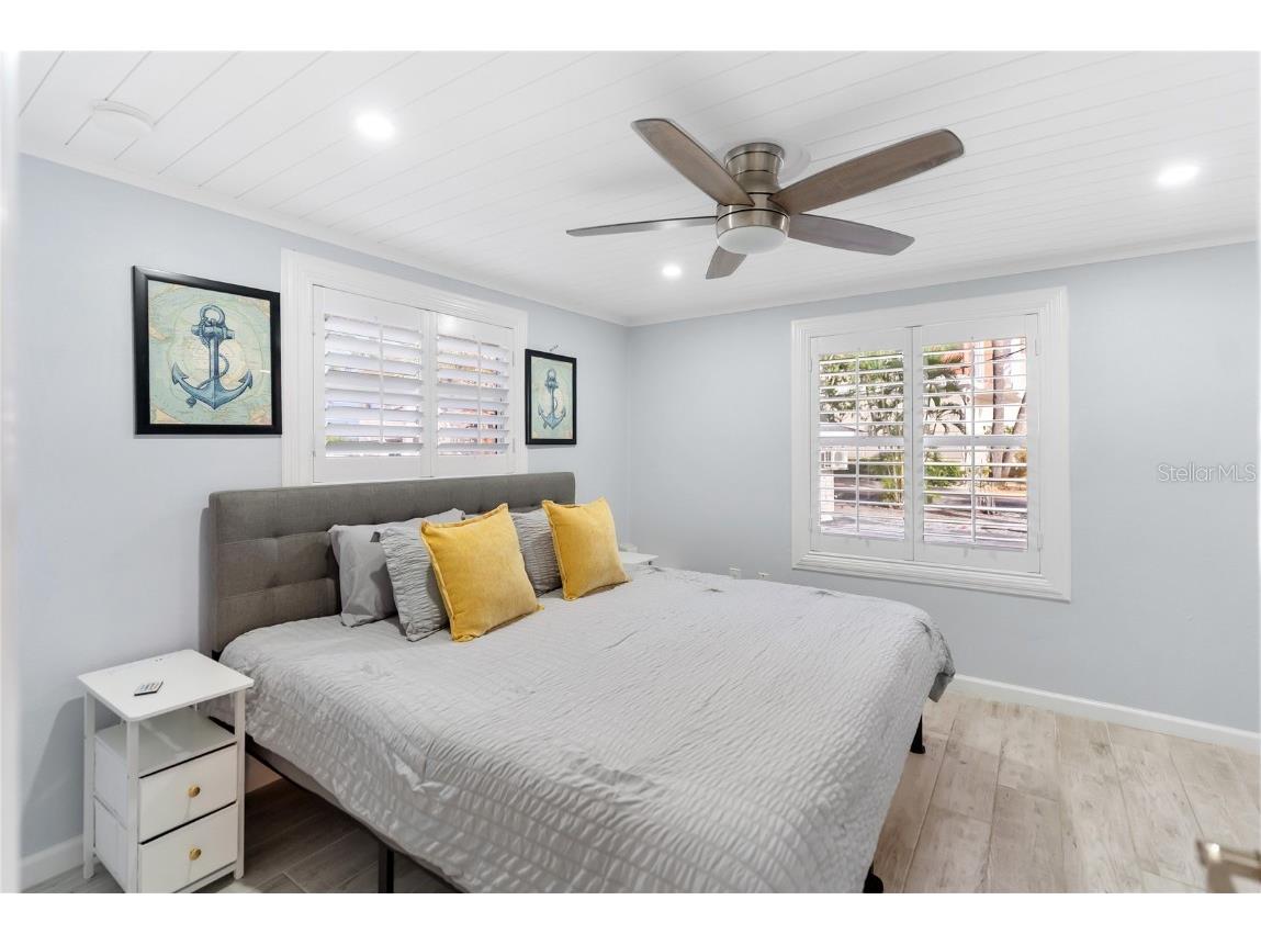 9022 Midnight Pass Road #112 Sarasota FL 34242 A4667321 image16