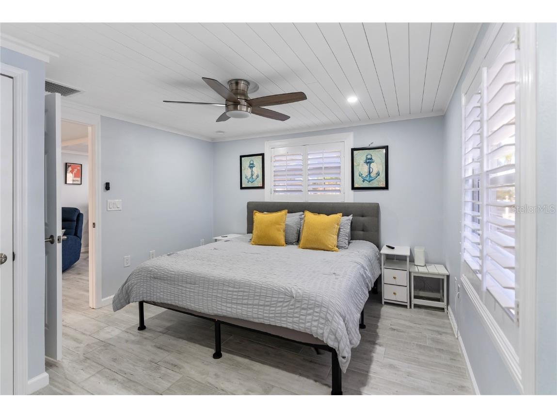 9022 Midnight Pass Road #112 Sarasota FL 34242 A4667321 image17