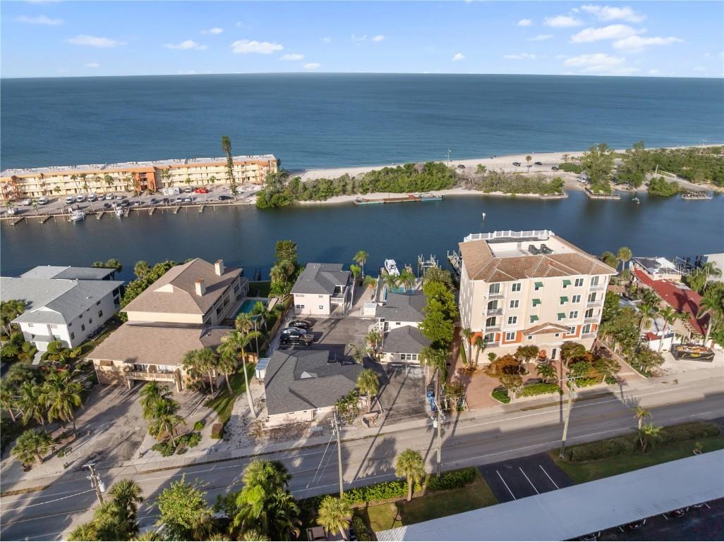 9022 Midnight Pass Road #112 Sarasota FL 34242 A4667321 image25