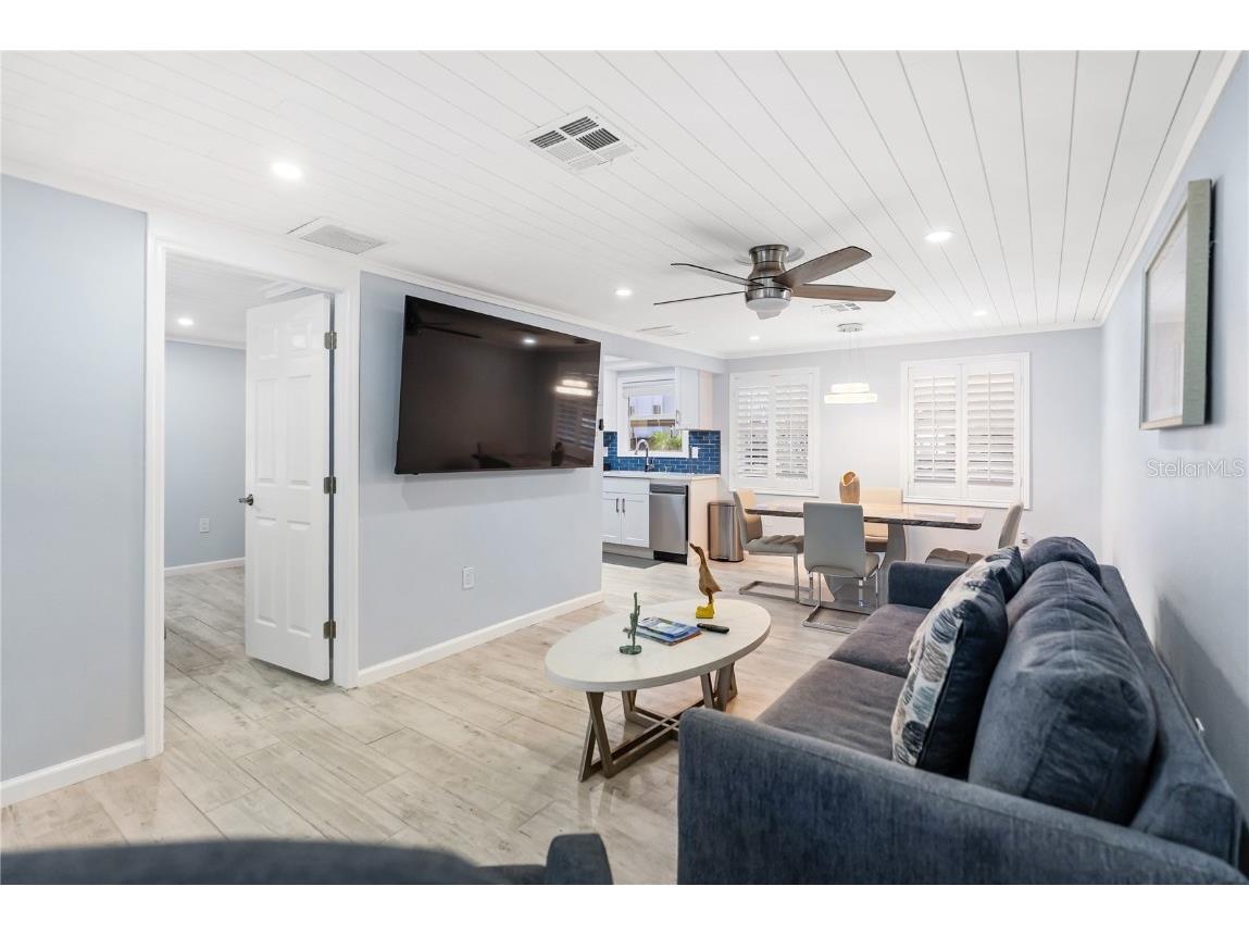 9022 Midnight Pass Road #112 Sarasota FL 34242 A4667321 image7