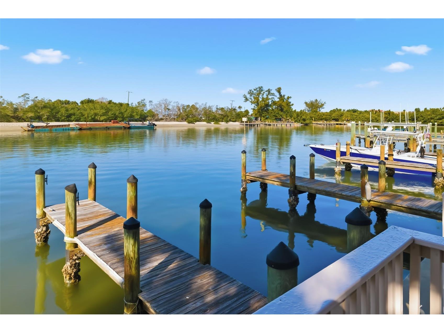 9022 Midnight Pass Road Sarasota FL 34242 A4687297 image22