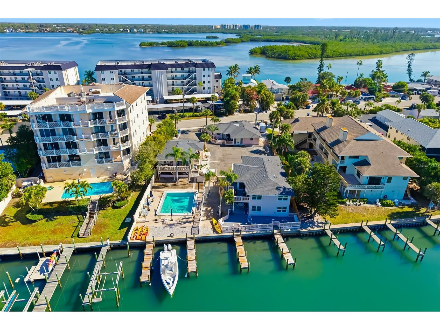 9022 Midnight Pass Road Sarasota FL 34242 A4687297 image4