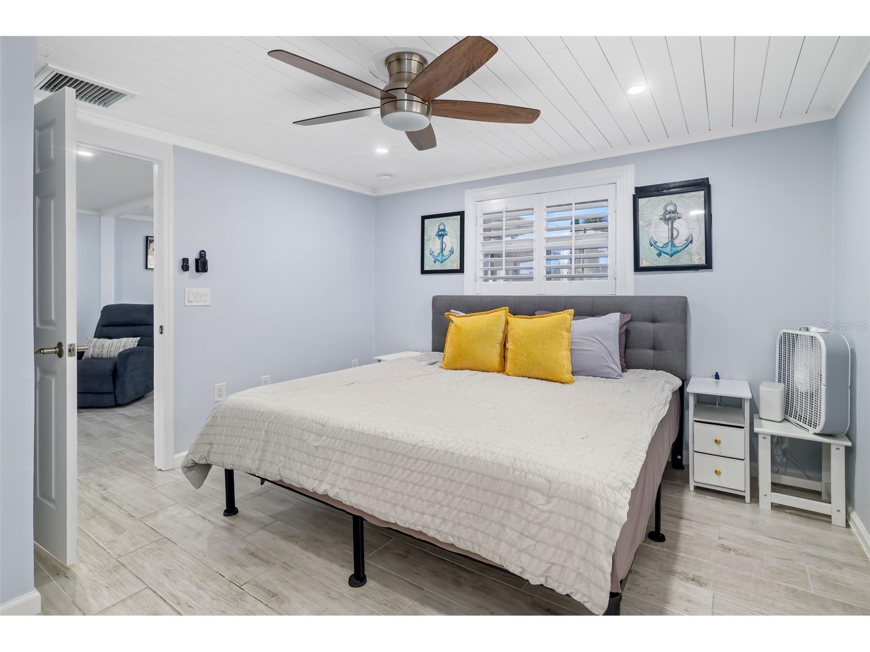 9022 Midnight Pass Road Sarasota FL 34242 A4687297 image64