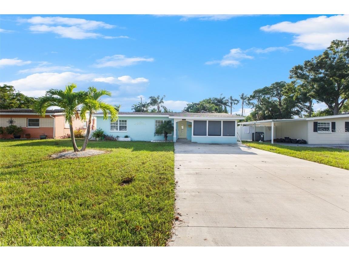 9023 Bay Street NE Saint Petersburg FL 33702 TB8310371 image1