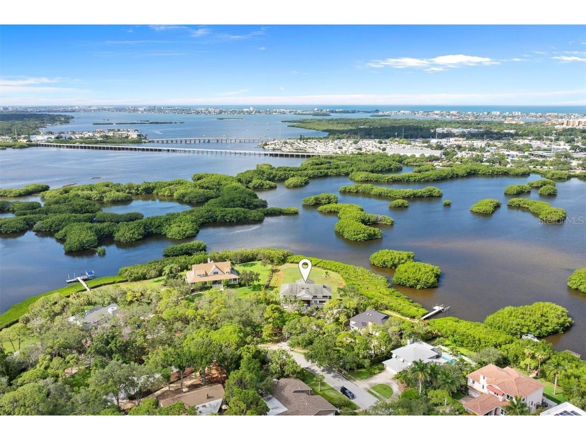 9025 Baywood Park Drive Seminole FL 33777 - INTRACOASTAL WATERWAY T3537794 image1