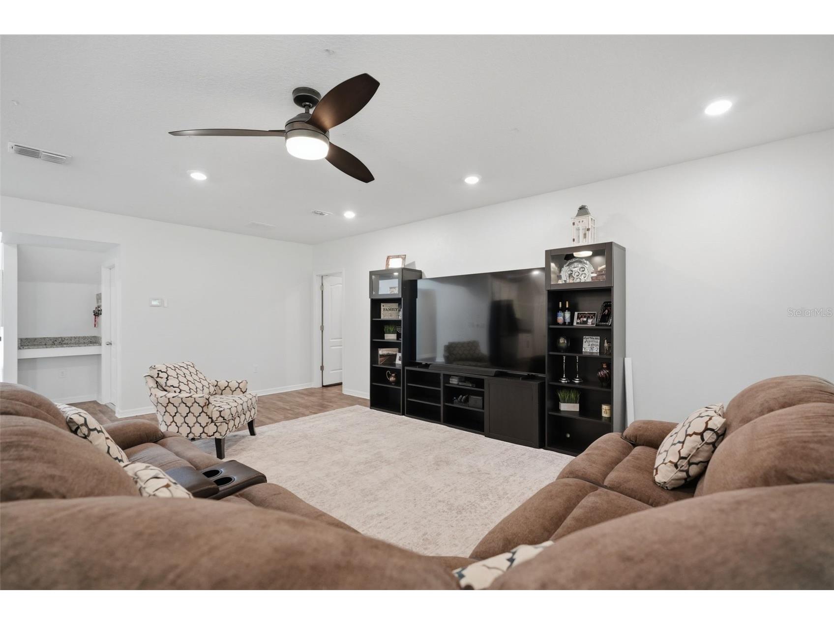 9025 Mazette Road Weeki Wachee FL 34613 W7886901 image11