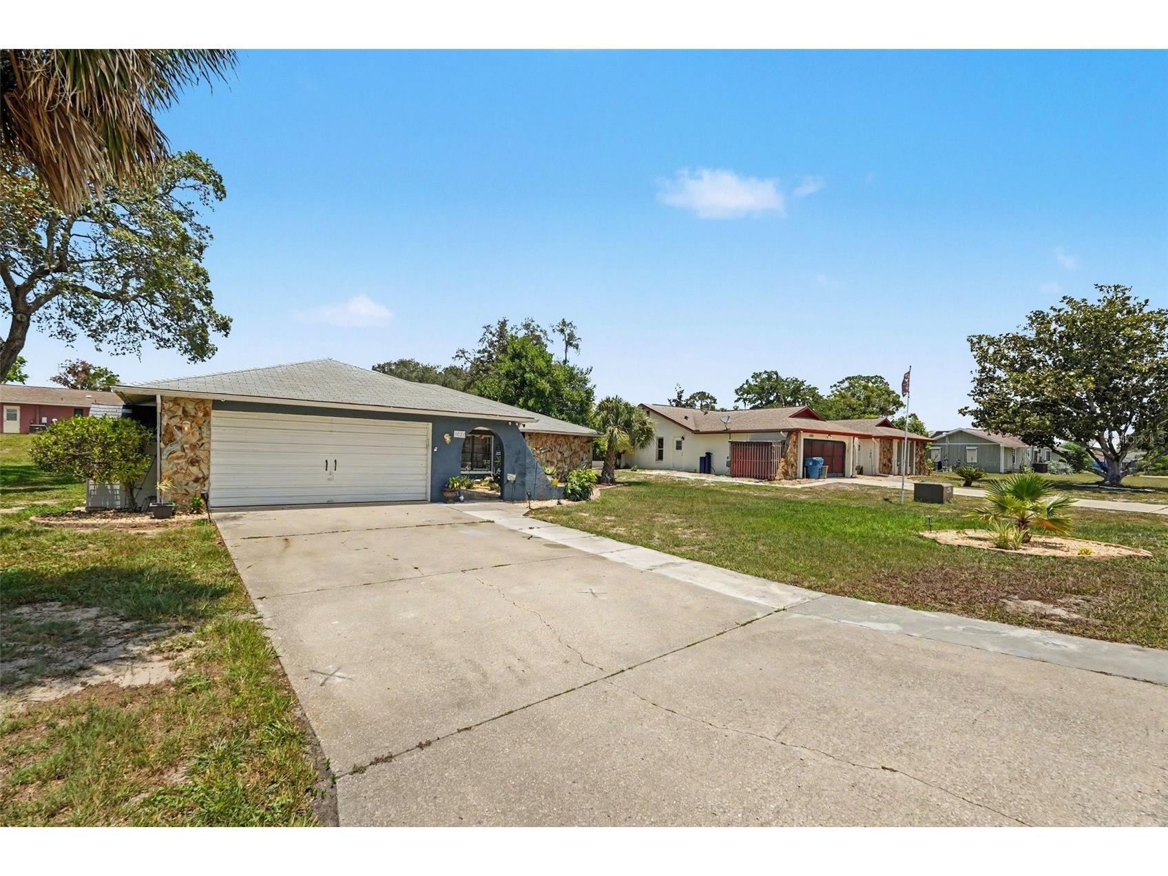 9027 Bonnet Way Weeki Wachee FL 34613 O6420431 image25