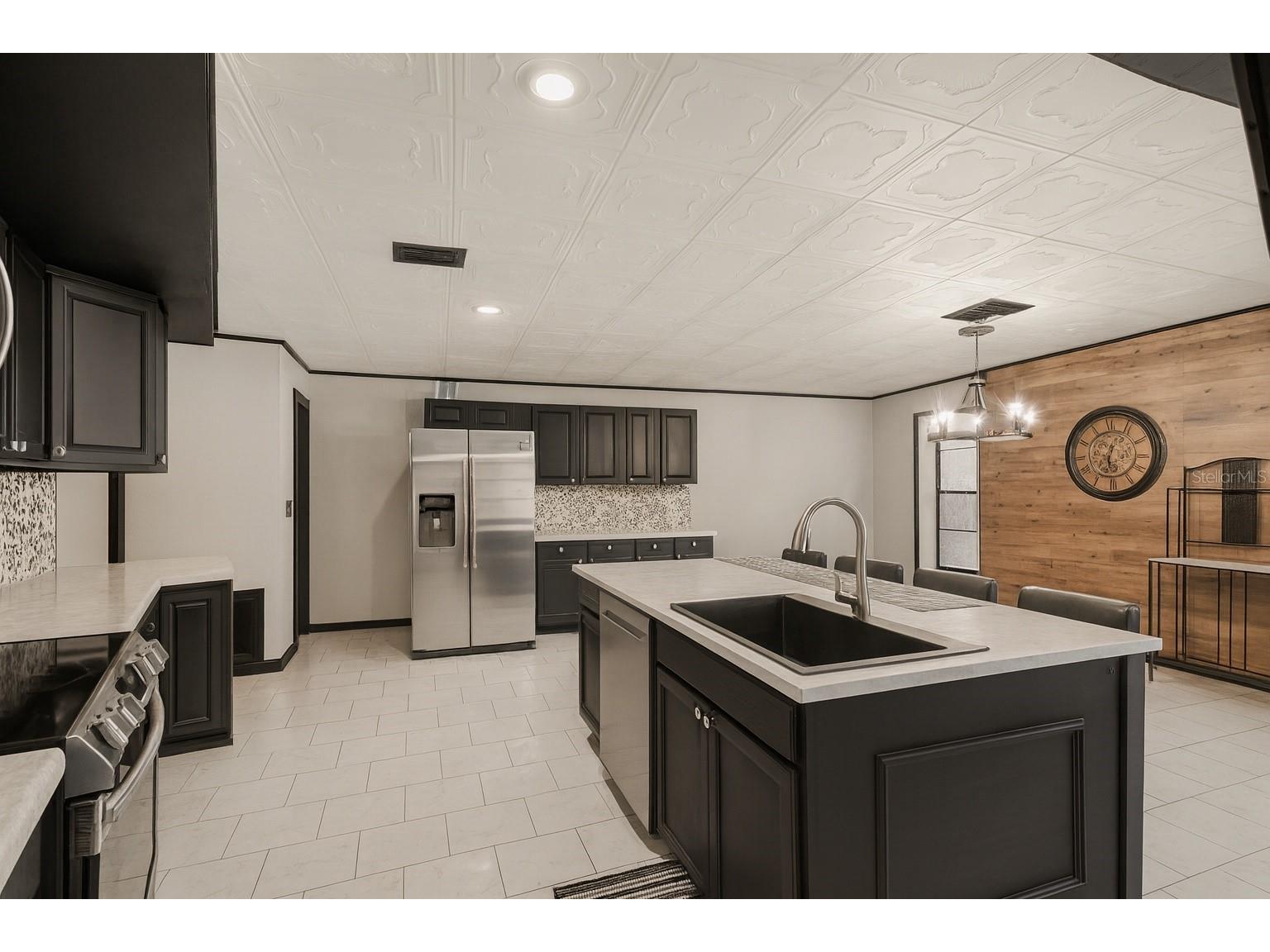 9027 Bonnet Way Weeki Wachee FL 34613 O6420431 image8