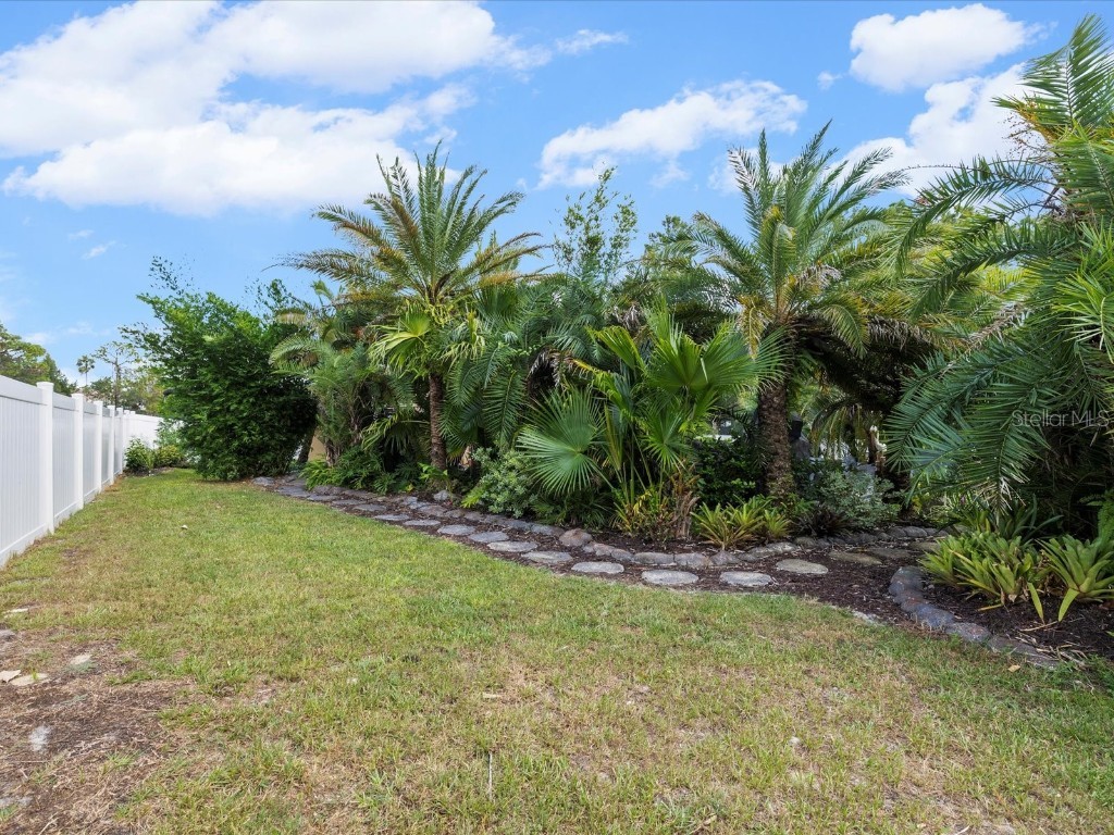 9027 Mavis Road Weeki Wachee FL 34613 W7879754 image36