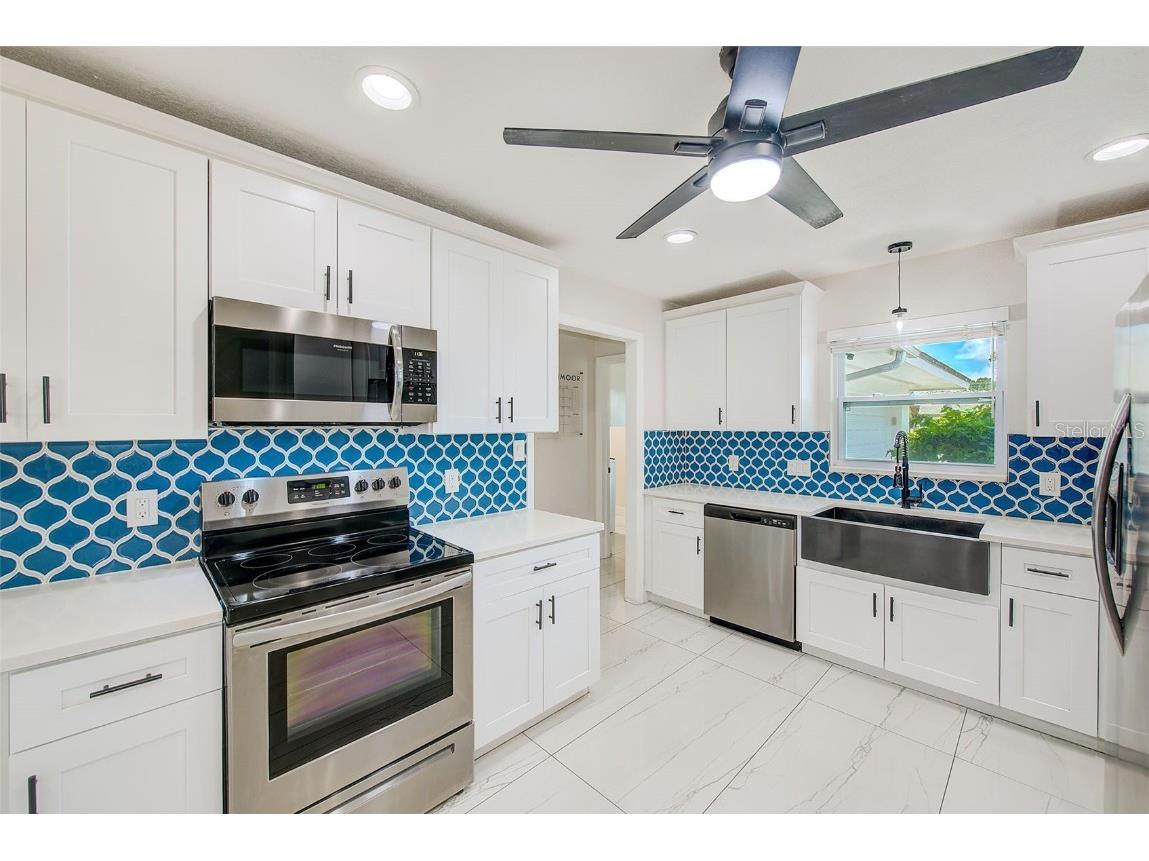 9027 Merrimoor Boulevard Seminole FL 33777 TB8396547 image12