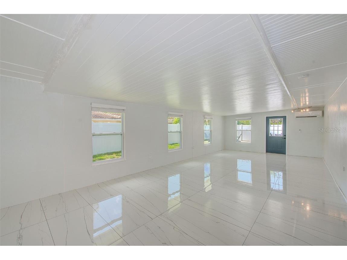 9027 Merrimoor Boulevard Seminole FL 33777 TB8396547 image18