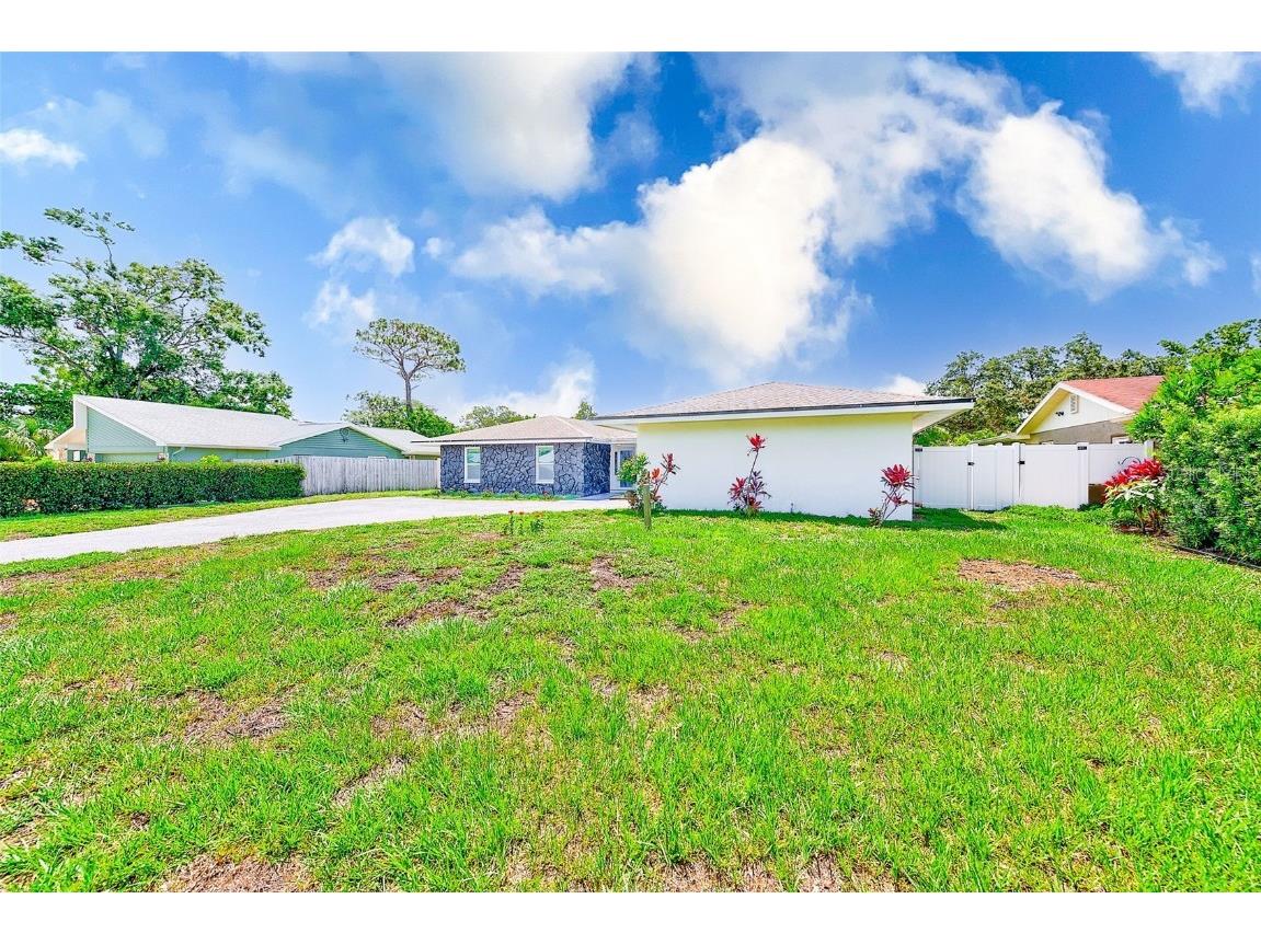 9027 Merrimoor Boulevard Seminole FL 33777 TB8396547 image37