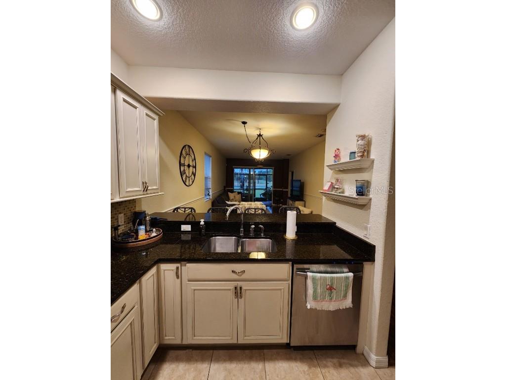 9027 Stone Harbour Loop Bradenton FL 34212 A4676988 image3