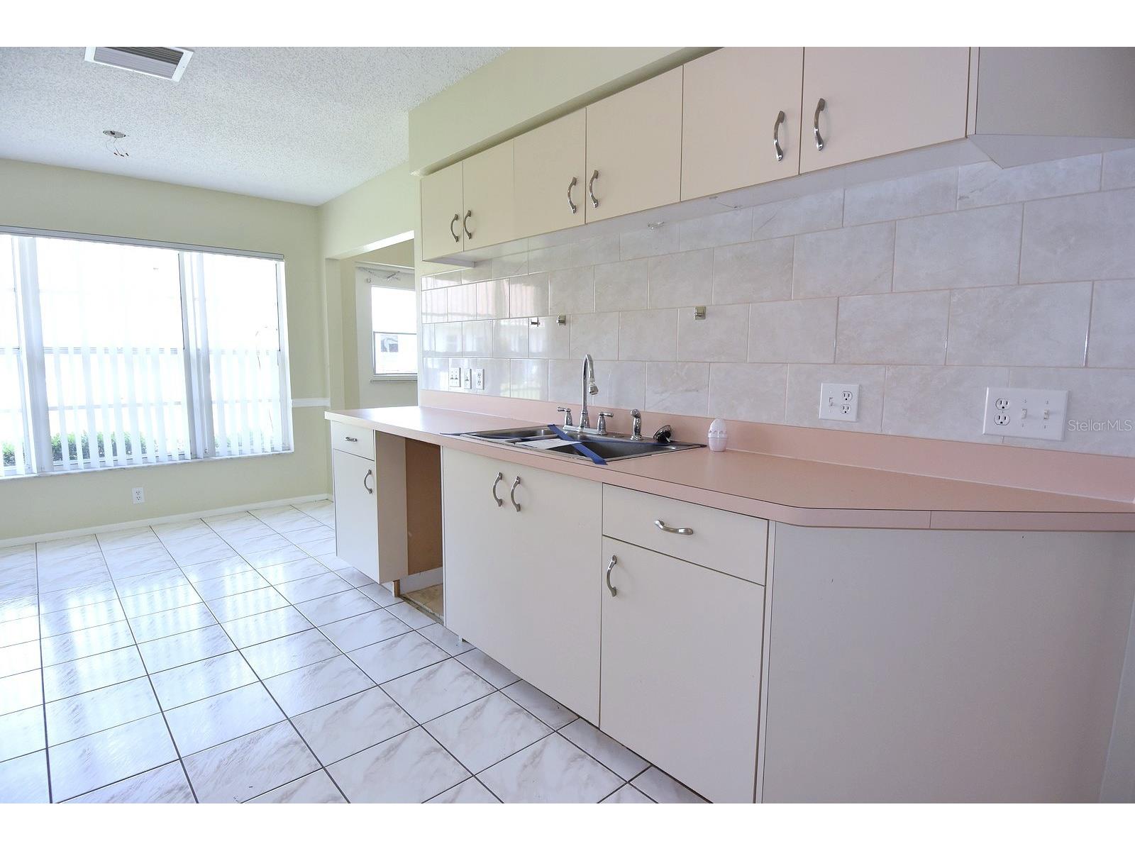 9027 Warwick Lane New Port Richey FL 34655 W7886277 image18