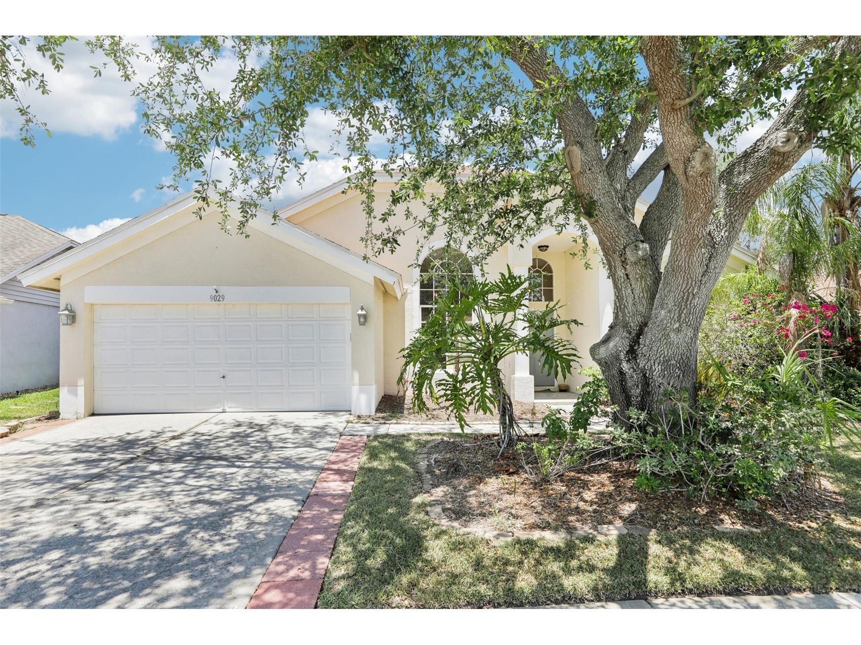 9029 Westbay Boulevard Tampa FL 33615 TB8529723 image1