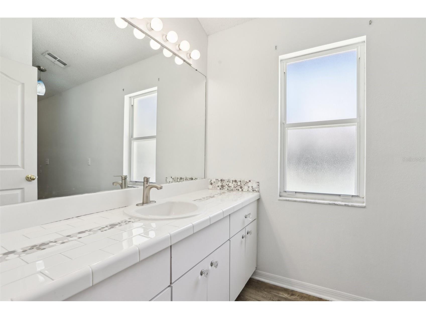 9029 Westbay Boulevard Tampa FL 33615 TB8529723 image38