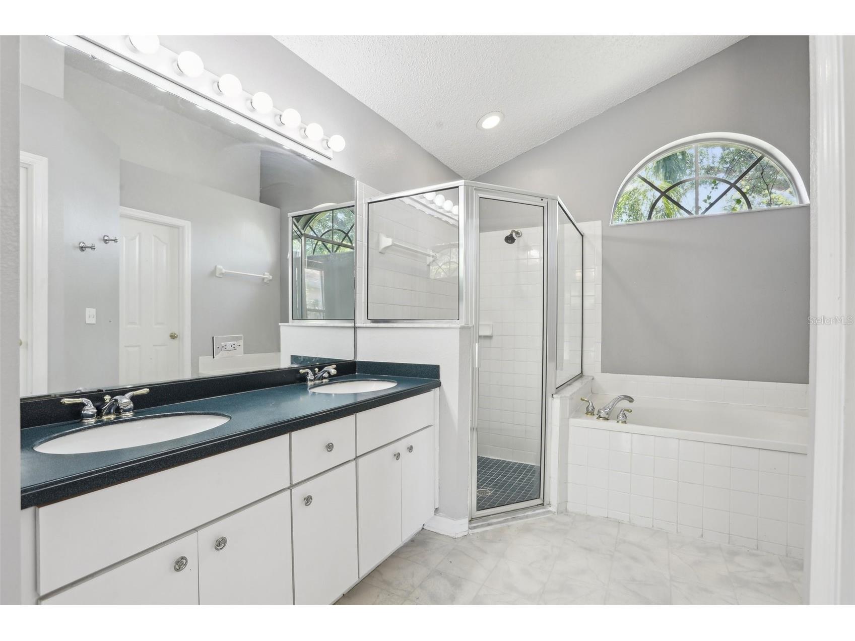 9029 Westbay Boulevard Tampa FL 33615 TB8529723 image41