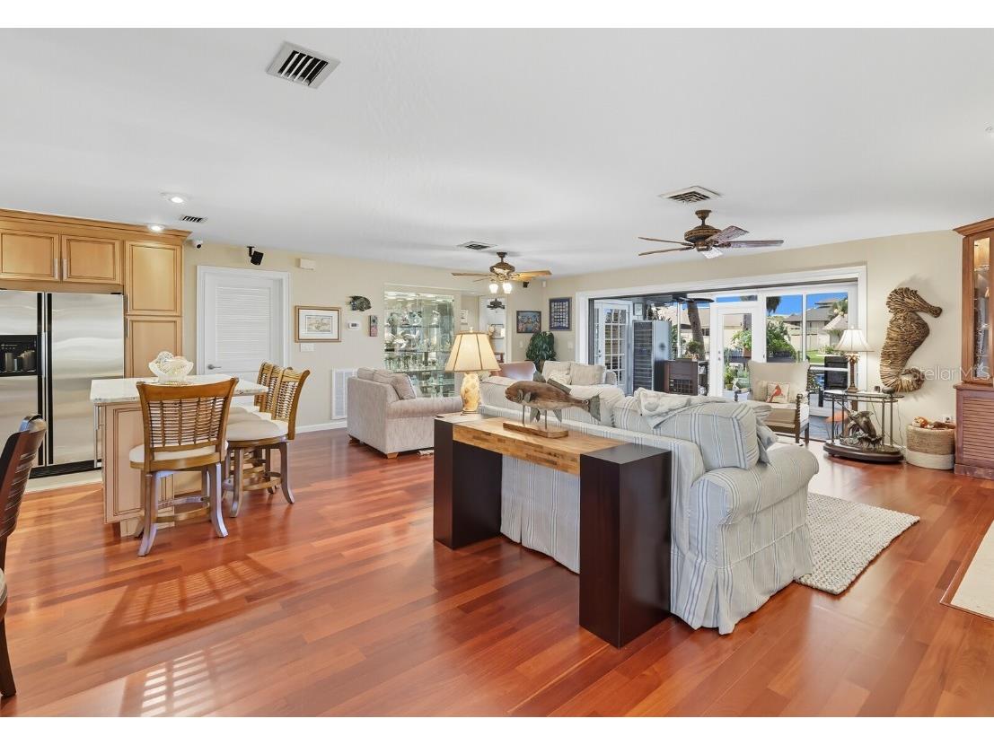 903 20th Avenue W Palmetto FL 34221 A4666409 image8