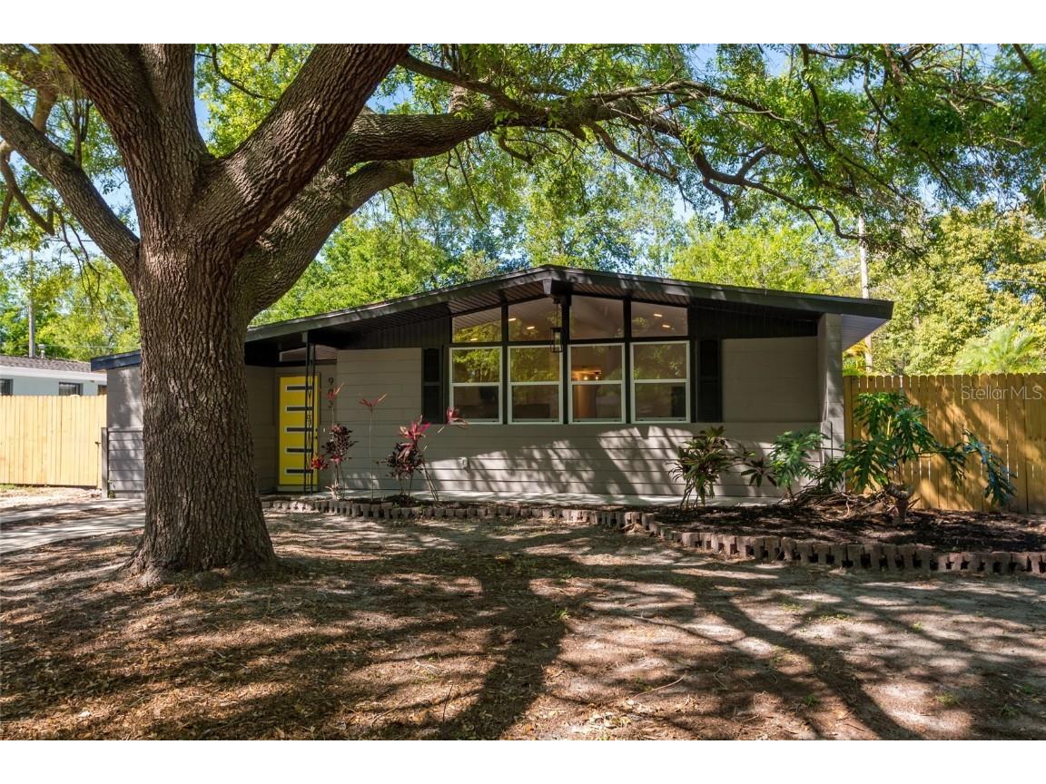 903 Briarwood Avenue Tampa FL 33613 T3361463 image1