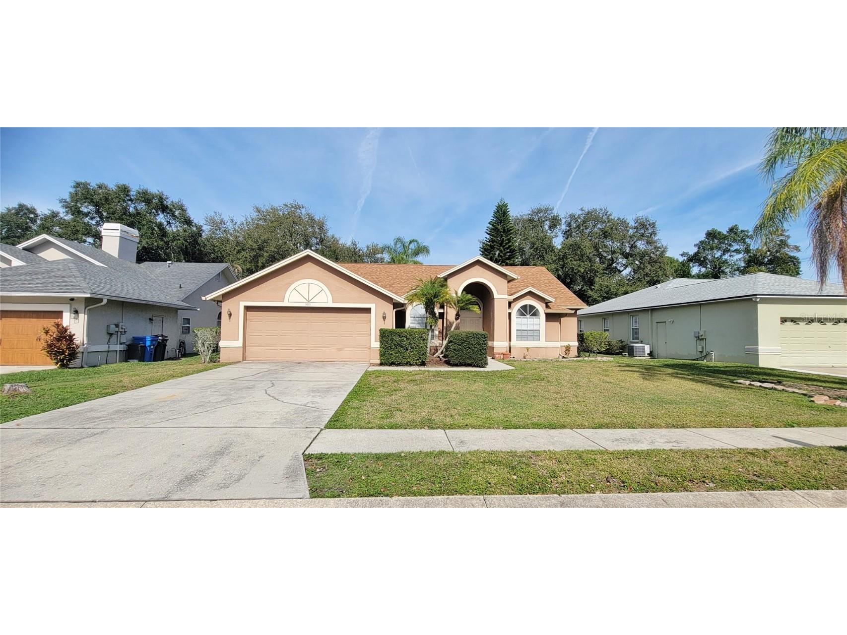 903 Clearcreek Drive Tampa FL 33613 T3499880 image1