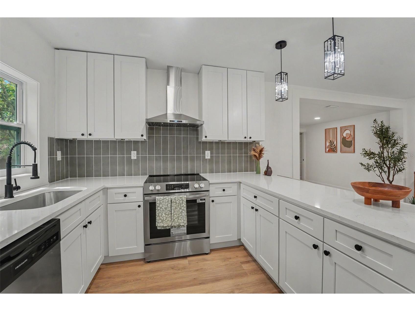 903 E Cayuga Street Tampa FL 33603 TB8516112 image11