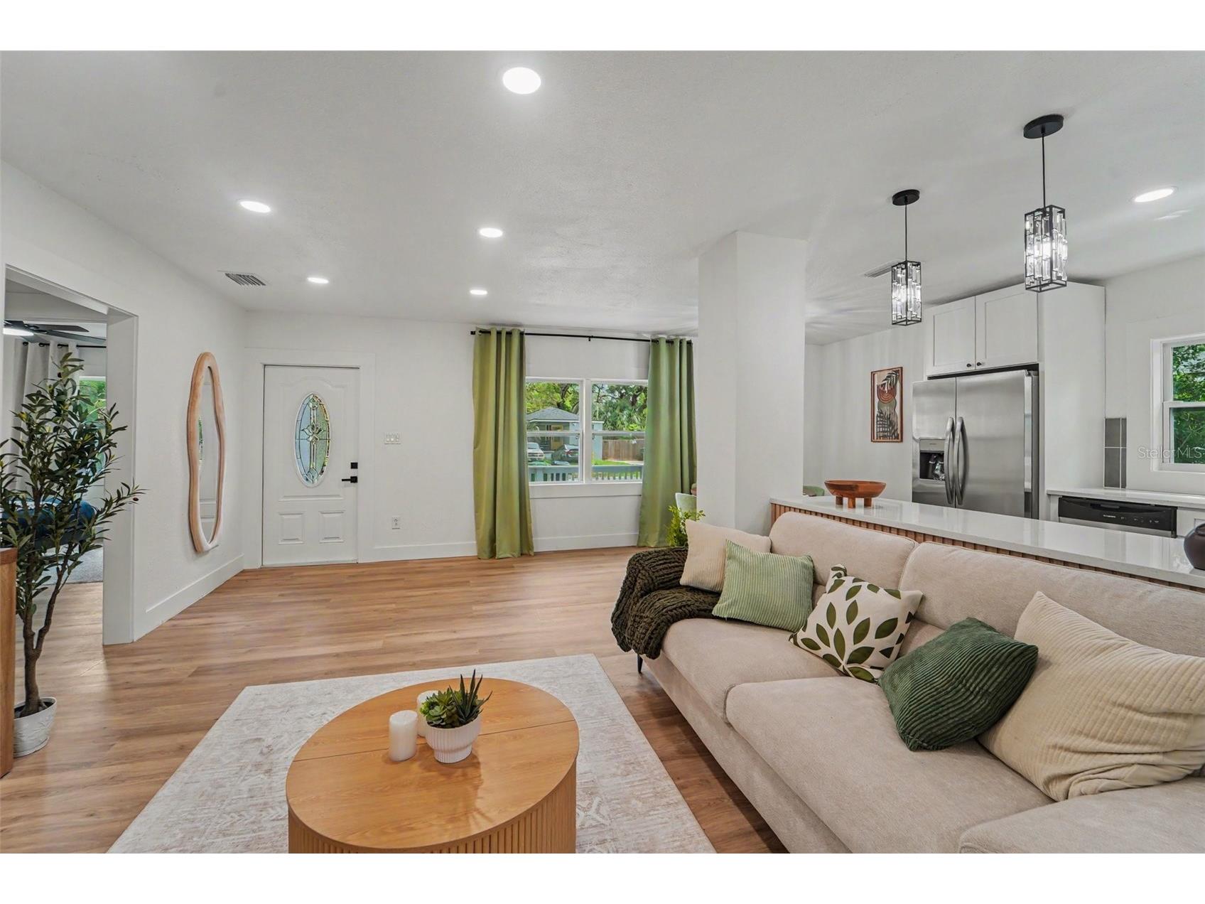 903 E Cayuga Street Tampa FL 33603 TB8516112 image4
