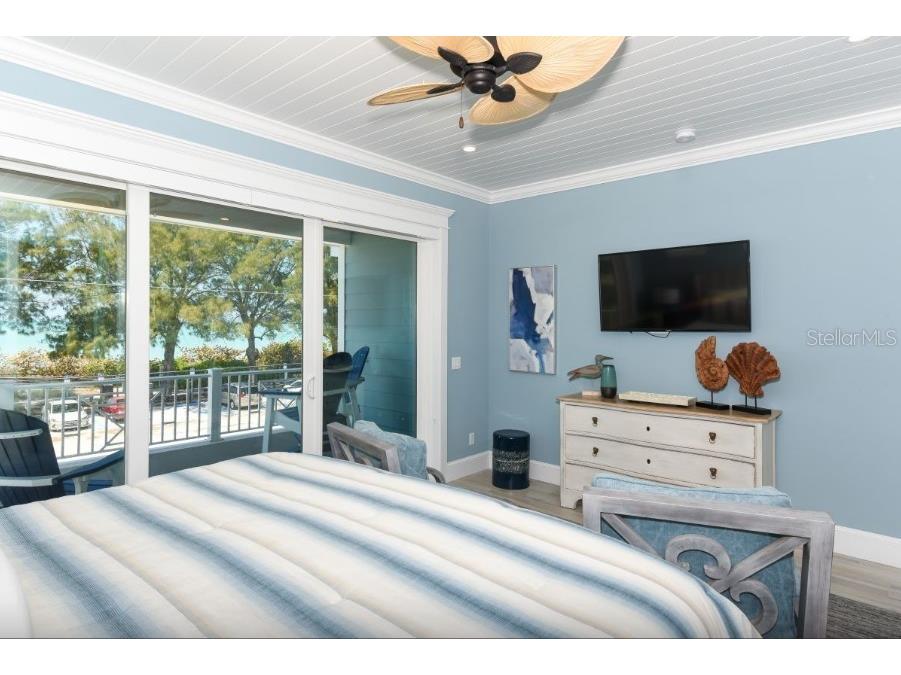 903 Gulf Drive S Bradenton Beach FL 34217 - GULF OF MEXICO A4685357 image29