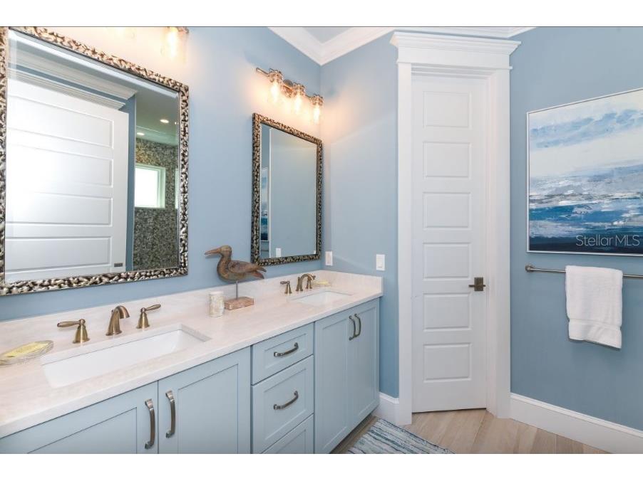 903 Gulf Drive S Bradenton Beach FL 34217 - GULF OF MEXICO A4685357 image30